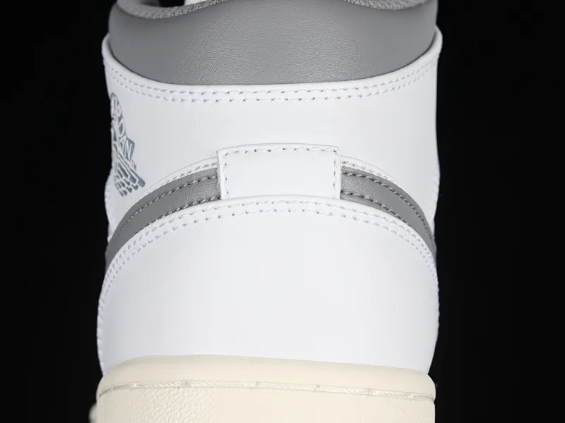All categories Air Jordan Jordan series basketball shoes Air Jordan 1 Mid Air Jordan 1 Mid "Vintage Grey" AJ1 Joe 1 white gray first year China basketball shoes 554724-135
